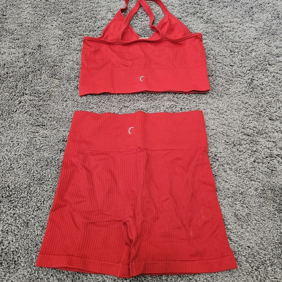 ZYIA Active Red Ribbed Top - Picture 2 of 5